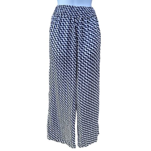 Fashion Fuse navy and white Chevron stripe pull on pants - Picture 1 of 3